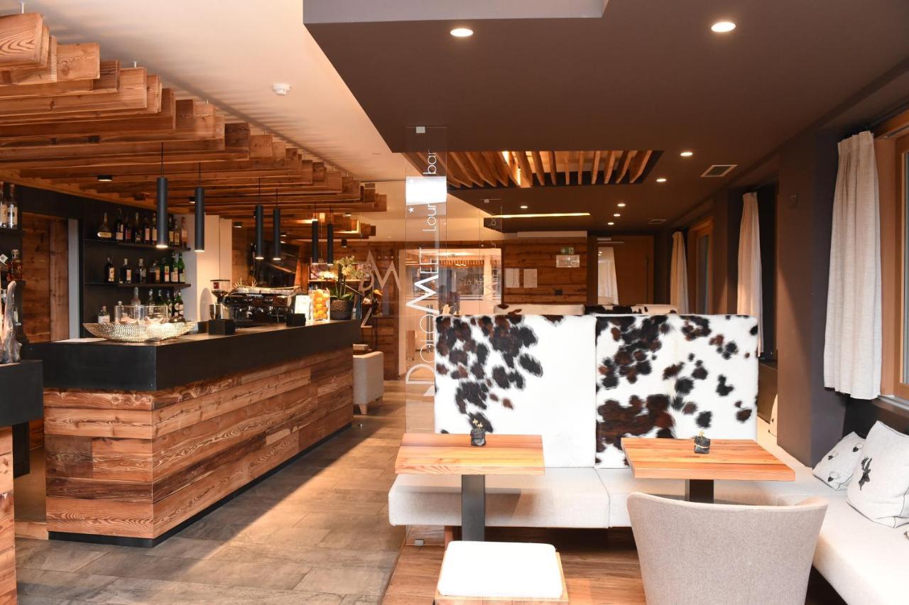 Dolomeet Boutique Hotel ピンツォーロ エクステリア 写真