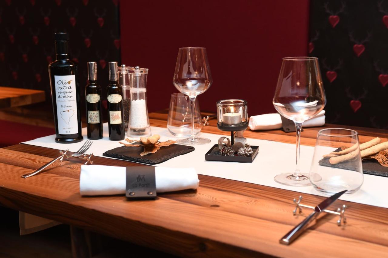 Dolomeet Boutique Hotel ピンツォーロ エクステリア 写真
