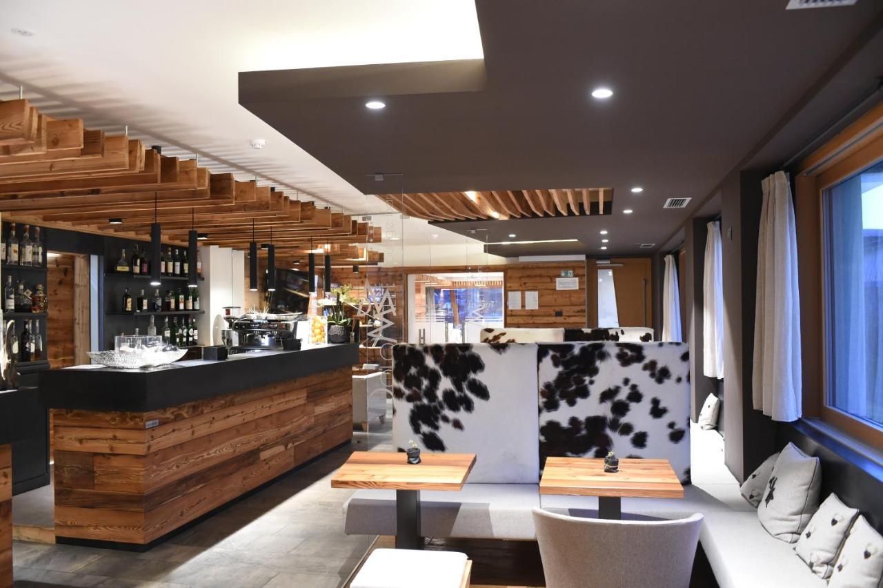 Dolomeet Boutique Hotel ピンツォーロ エクステリア 写真