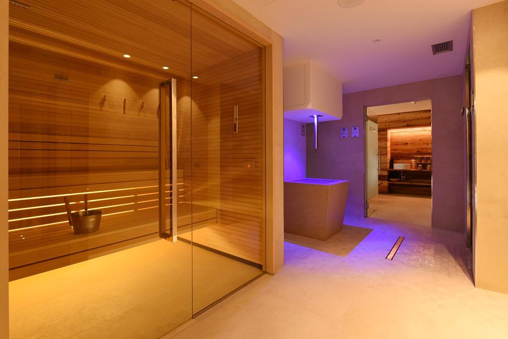 Dolomeet Boutique Hotel ピンツォーロ エクステリア 写真