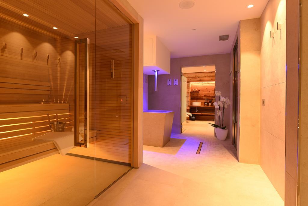 Dolomeet Boutique Hotel ピンツォーロ エクステリア 写真
