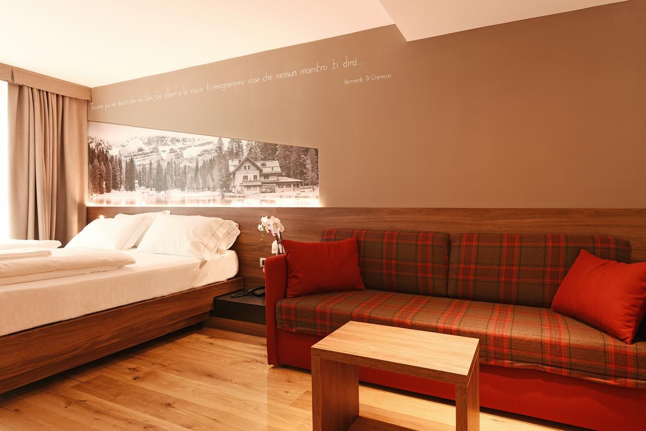 Dolomeet Boutique Hotel ピンツォーロ エクステリア 写真